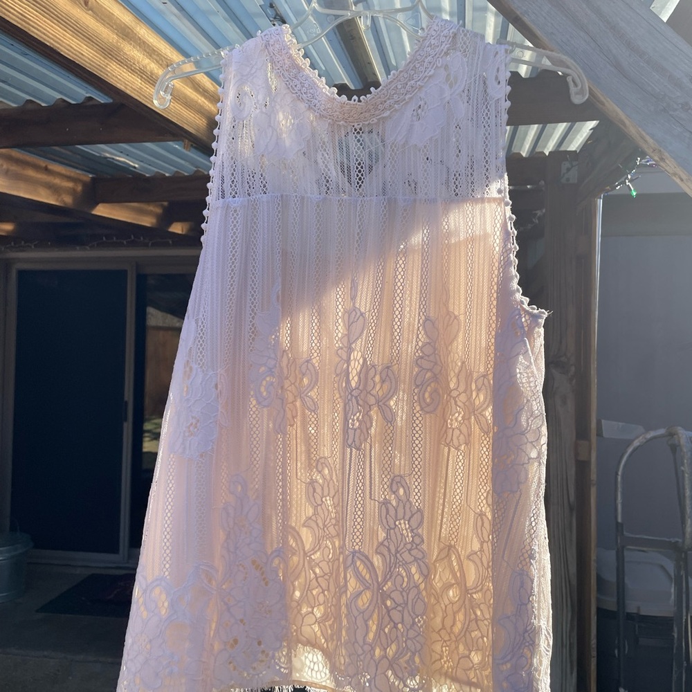 Xhilaration white cream Lace Sleeveless Blouse XL new sheer never worn shirt